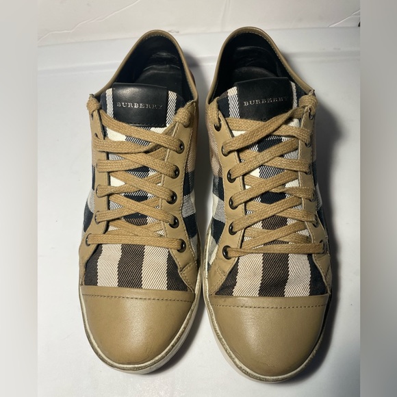Burberry beige nova check canvas and leather cap toe Snearkers size 40. Usa 9 - Picture 1 of 15